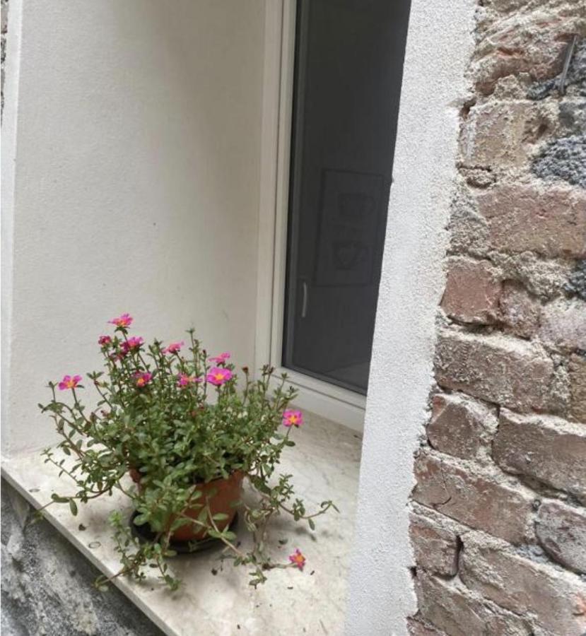 Patio1861 Apartment แตร์มินิ อิเมเรเซ ภายนอก รูปภาพ
